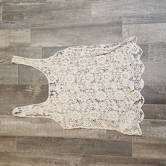 Forever 21 brand Layering lace tank top - Picture 8 of 8